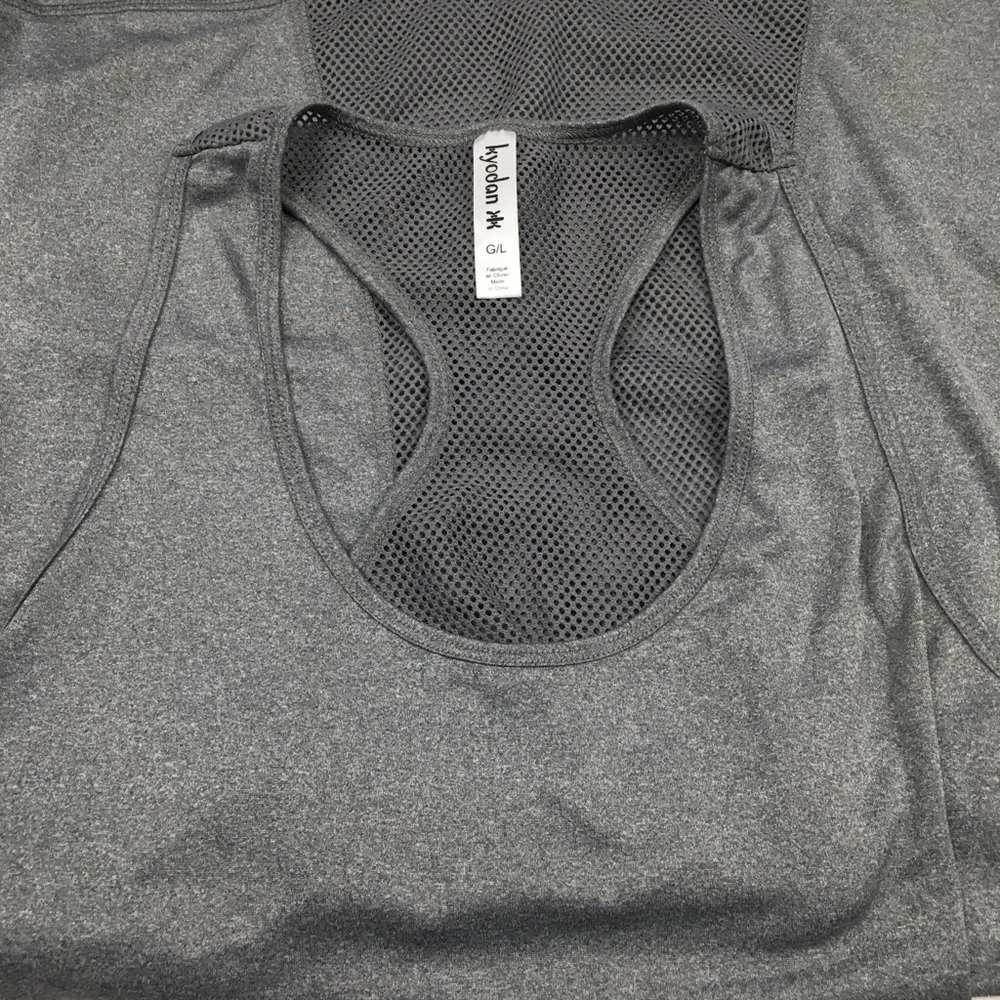 Kyodan’s Gray Razorback Athletic Tank Top - Picture 6 of 8